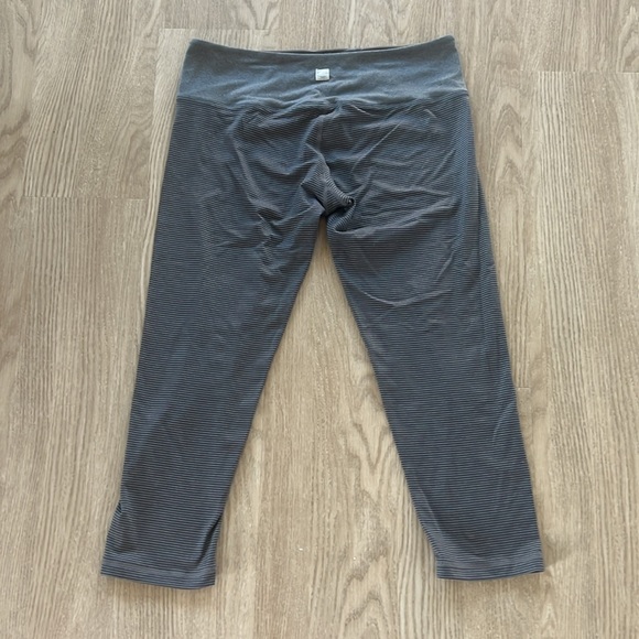 Vuori | The Rise The Shine | XL Grey Pant - Picture 4 of 7